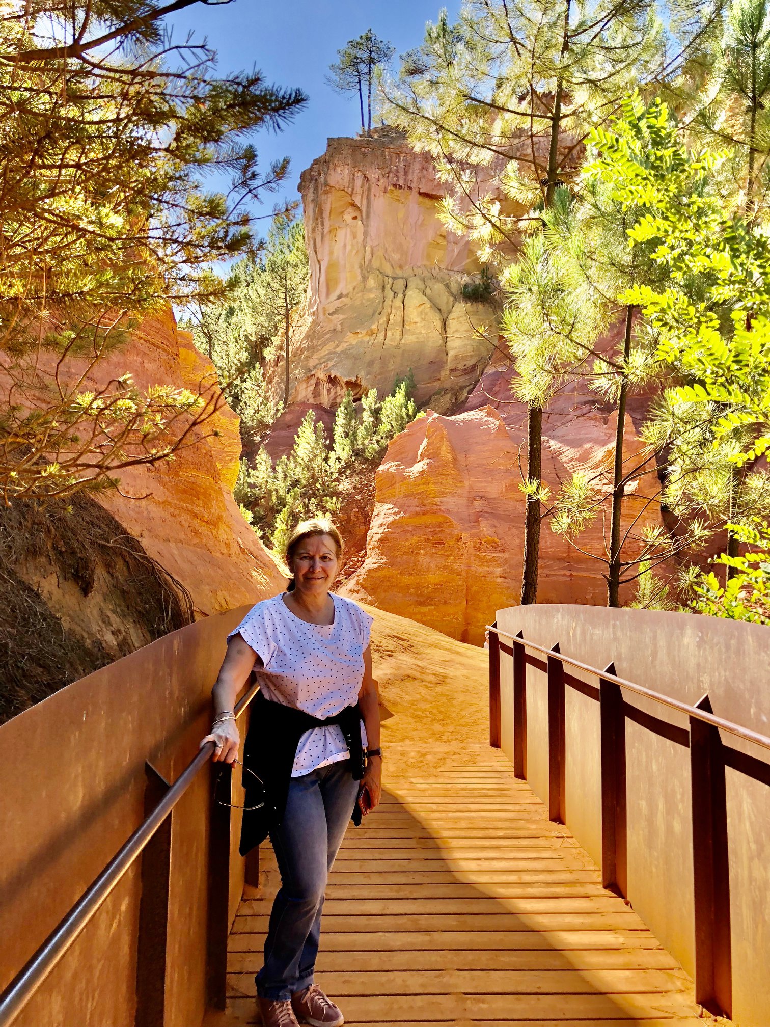 Ochre trail in Roussillon